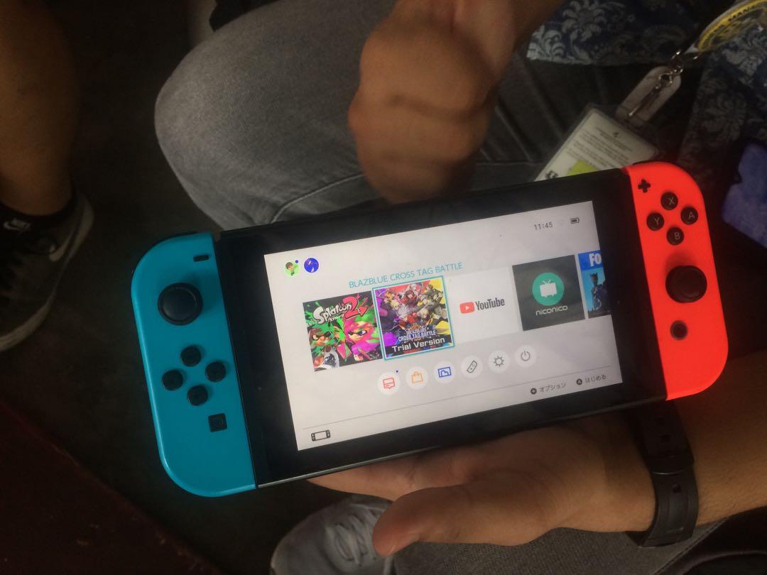 Nintendo Switch (version 1) photo